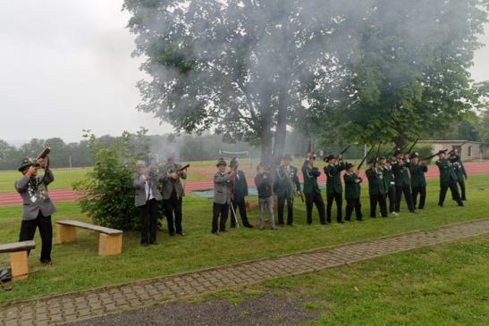 Eröffnung auf dem Sportplatz